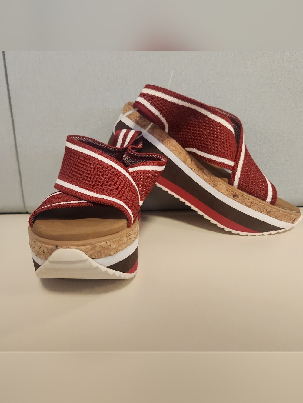 NWOB YELLOW BOX "AIRLEE"  Red/White Wedge Slingback Platform Sandal  Sz 7.5M